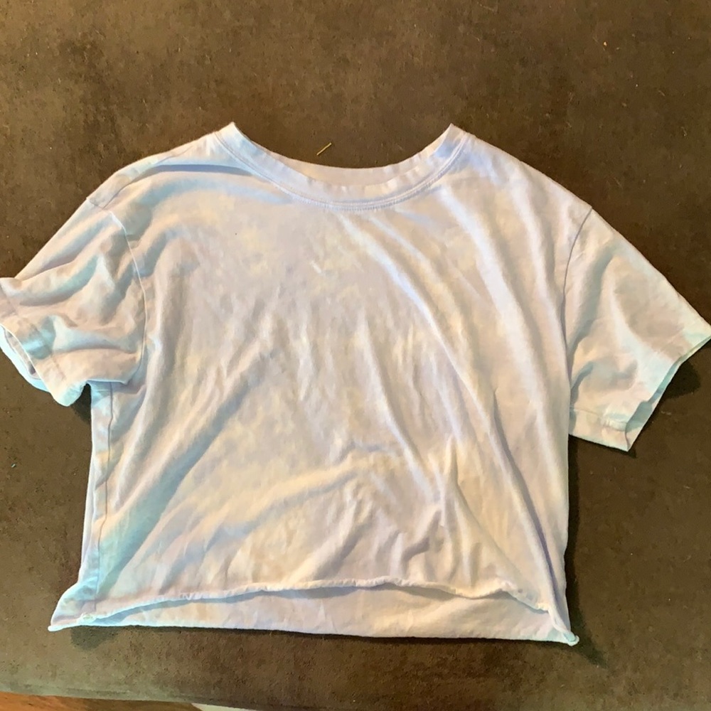 Arizona Jeans CO, light tie-dye crop top in small.
